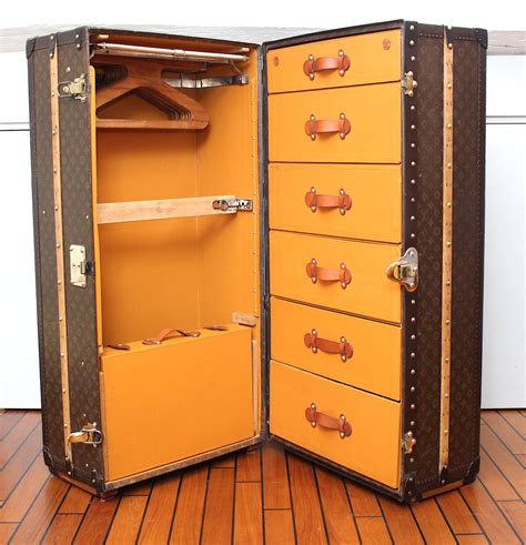 louis vuitton wardrobe trunk